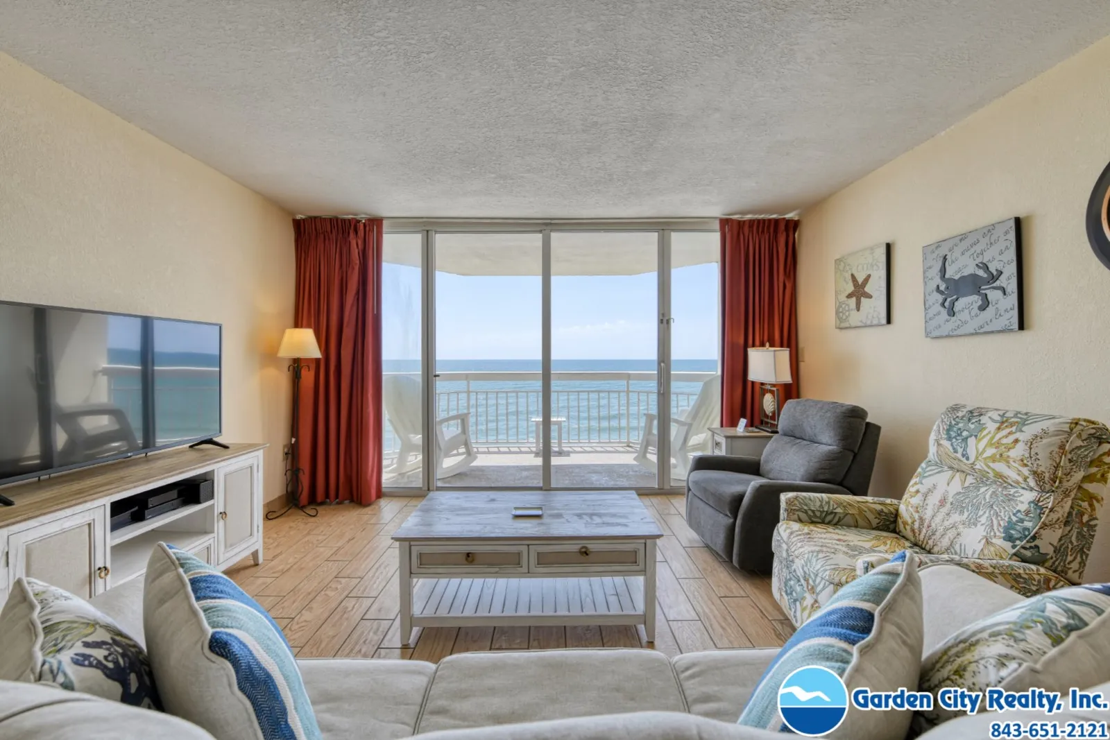 Water's Edge 709 photo 7