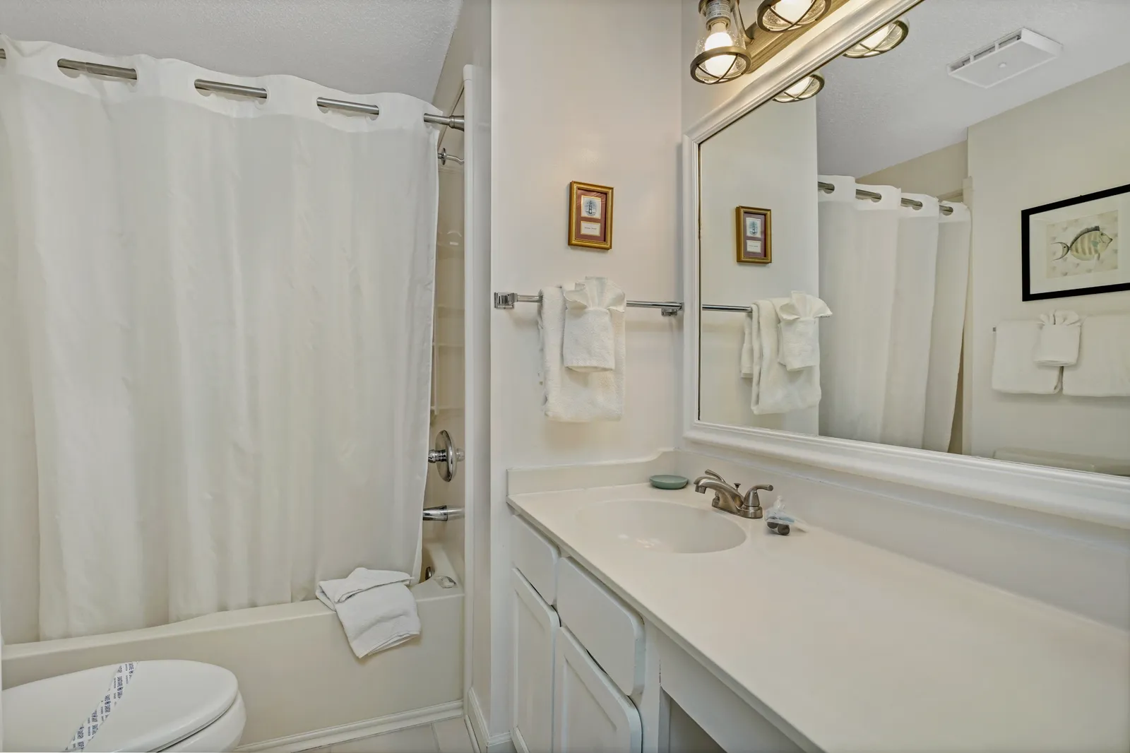 Surf Master, Unit 310 photo 18