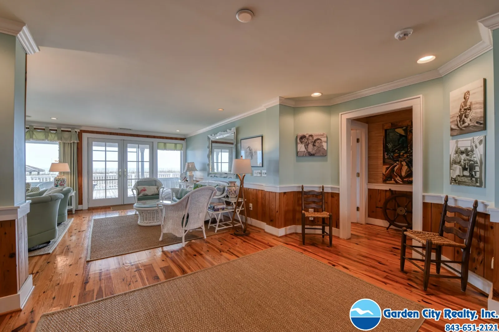 DeBerry Oceanfront photo 20