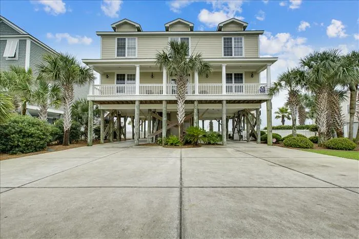 Royal Jewel 1779 S. Waccamaw Drive Garden City, SC 29576 photo 2