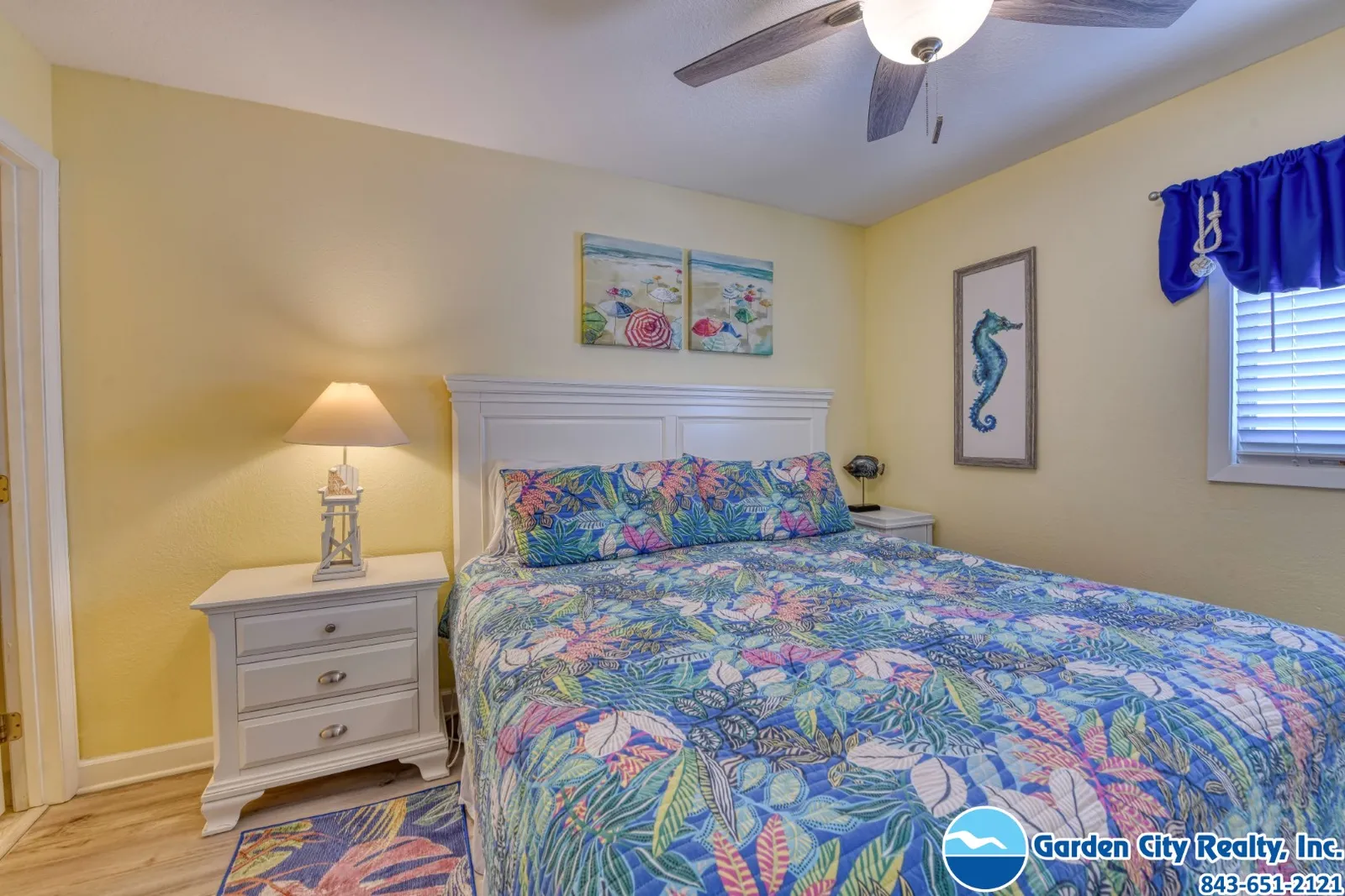 Water's Edge 708 photo 16