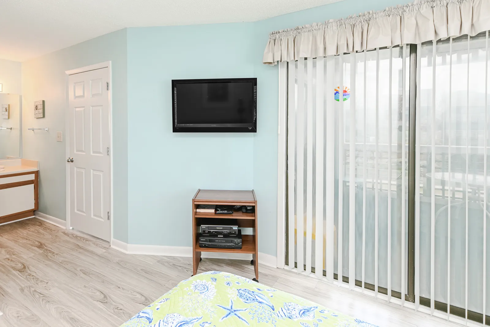 Islander D2 photo 10
