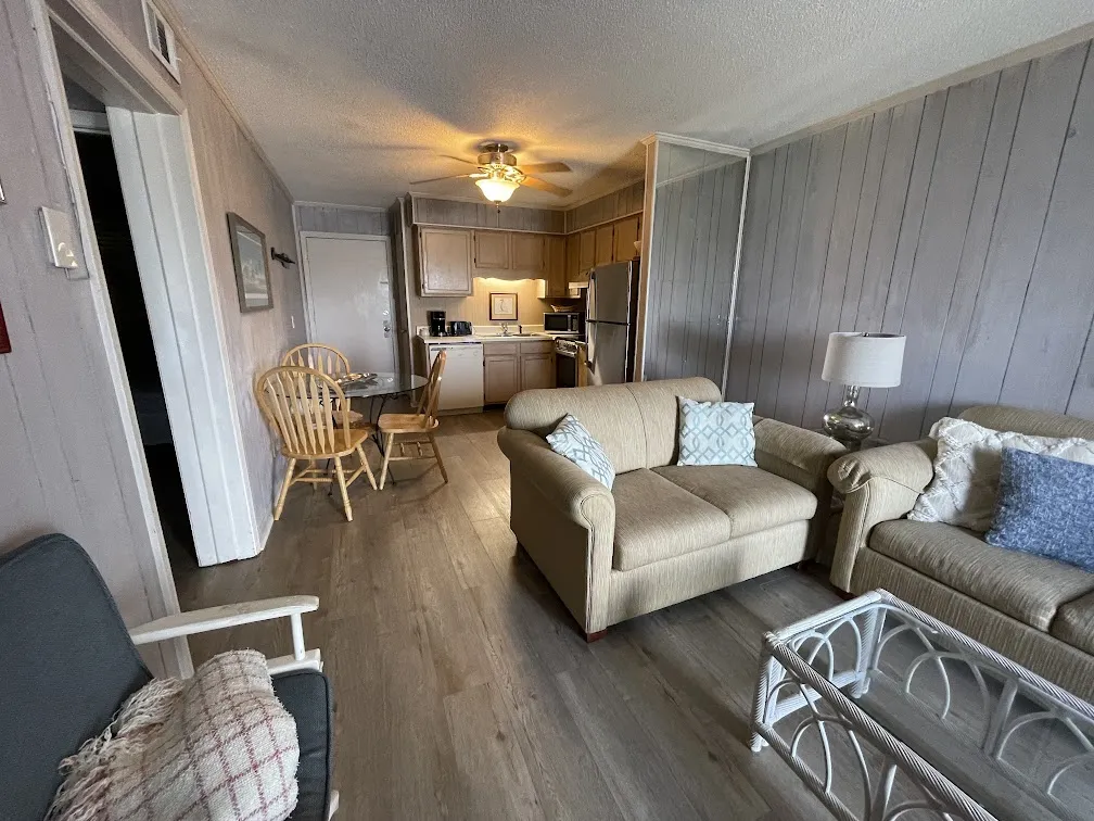 Inlet Pointe 37 photo 4