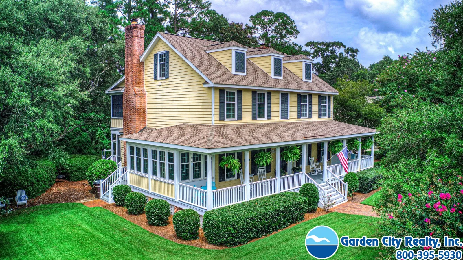 Cozy Coastal Cottage photo 2