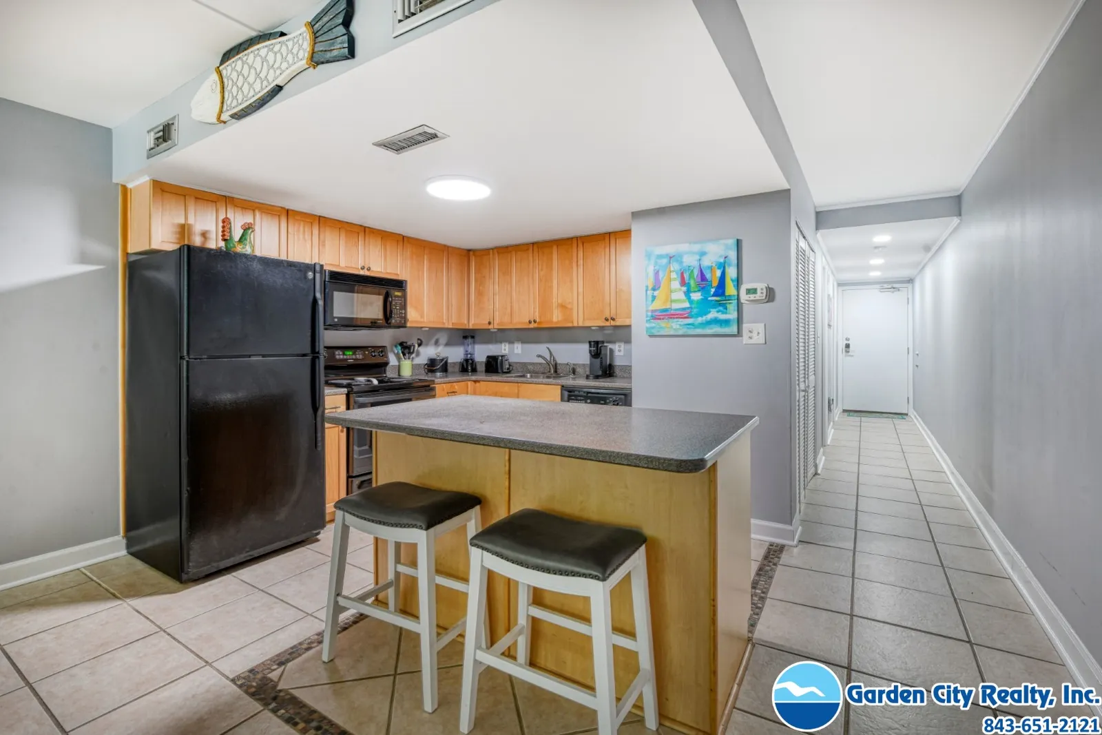 Water's Edge 1406 photo 14
