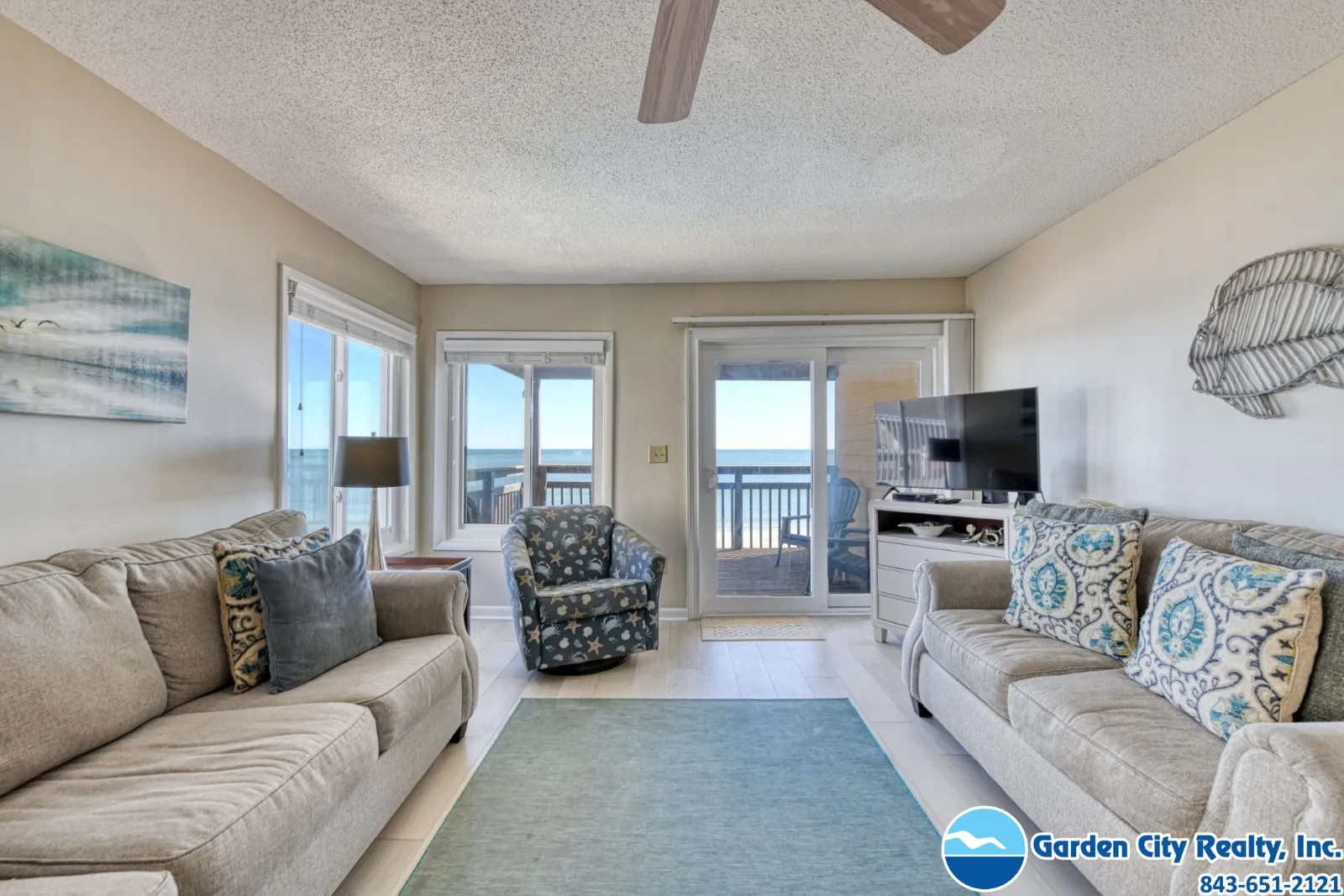 Afterdeck 206 photo 10