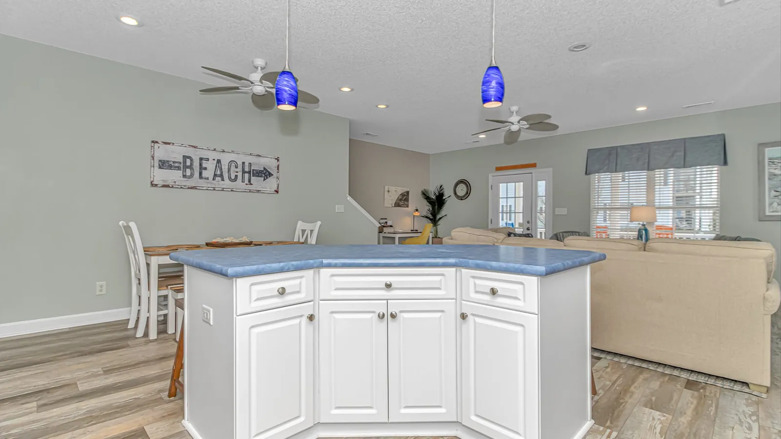 Absolutely Shore - Formerly No Regrets photo 16
