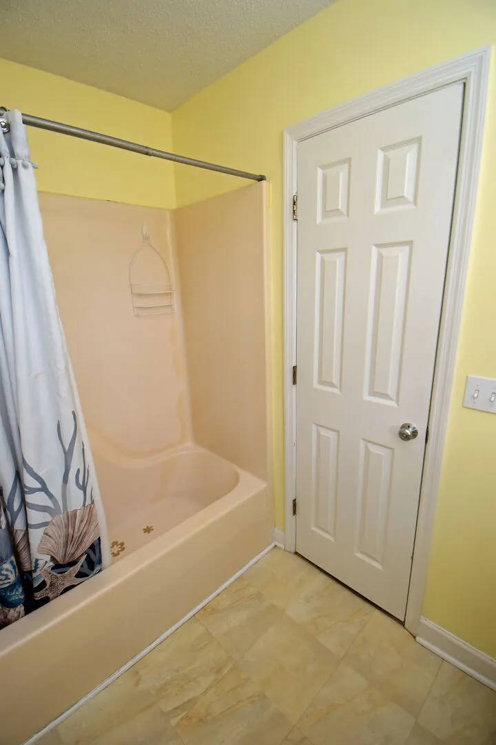 Electa's Place Down photo 19