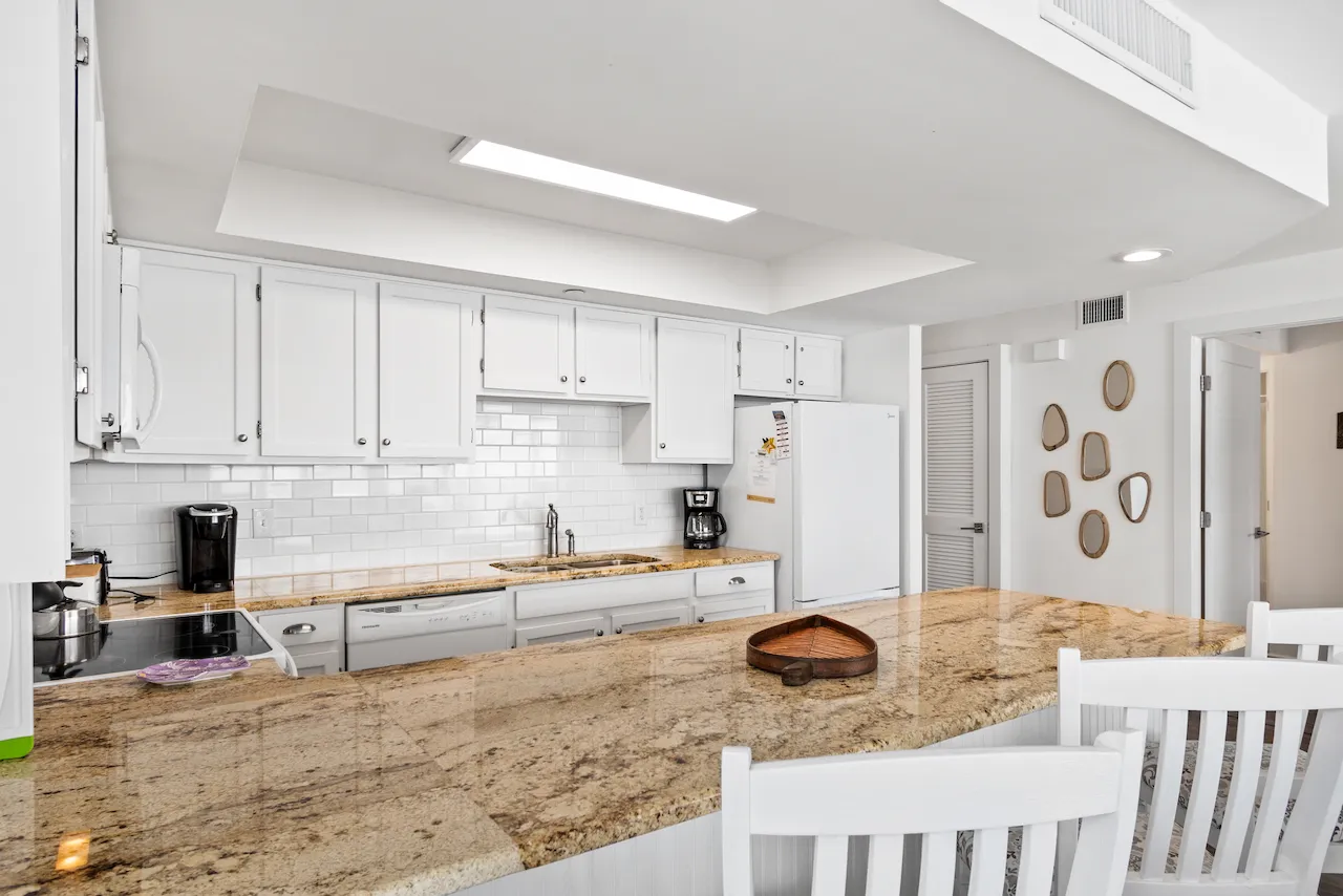 Surf Master, Unit 1207 photo 9