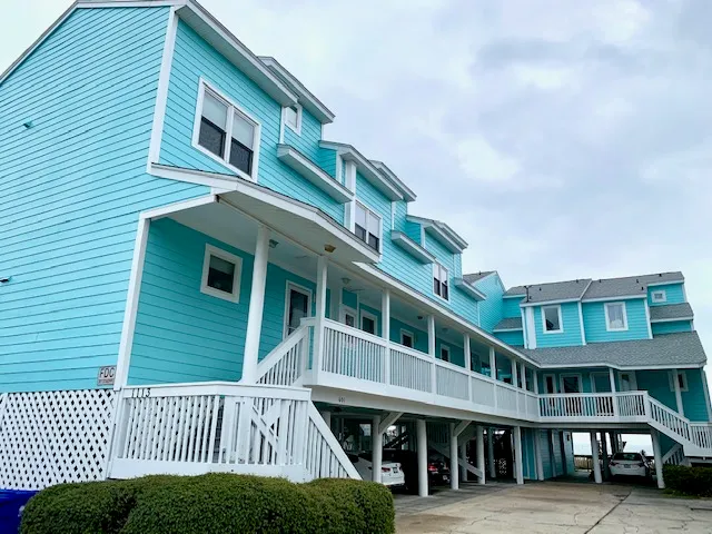 Ocean Six 604 photo 20