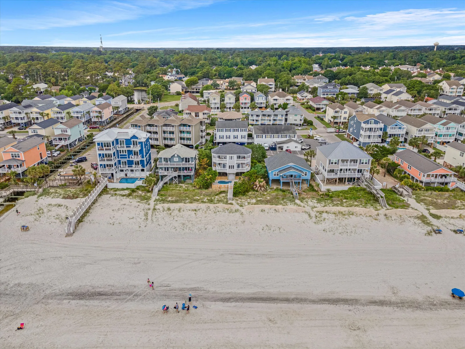 Giant Jim's Beachfront Inn photo 19