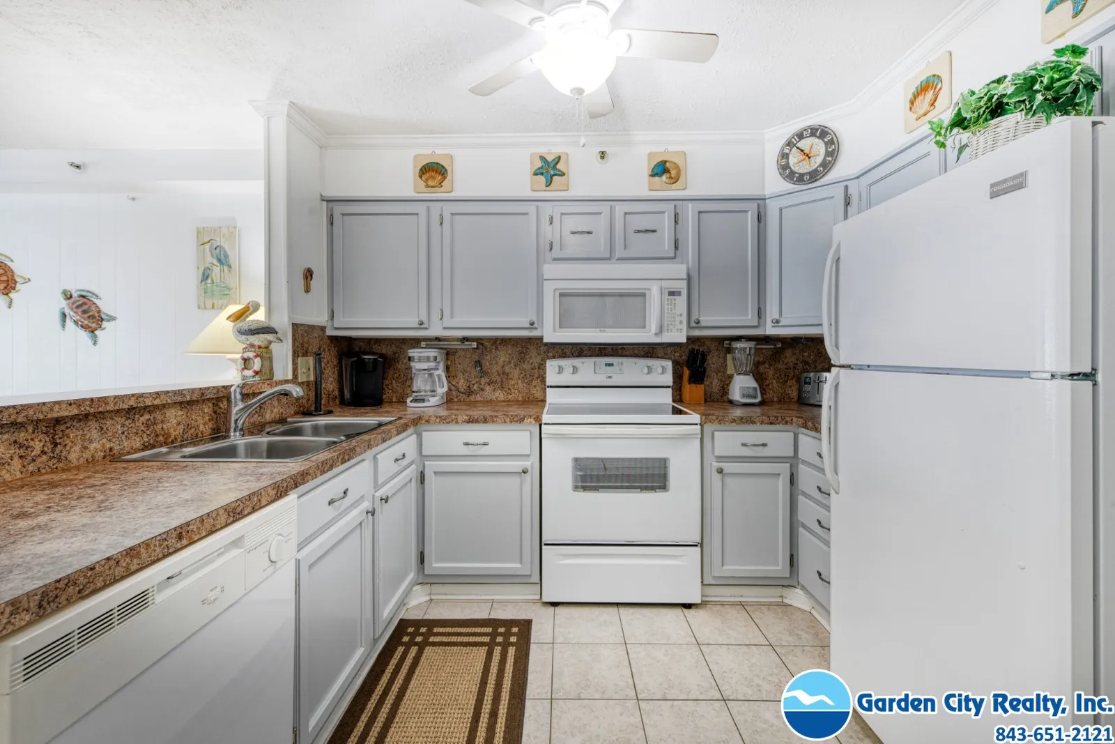 Beach House 212 photo 19