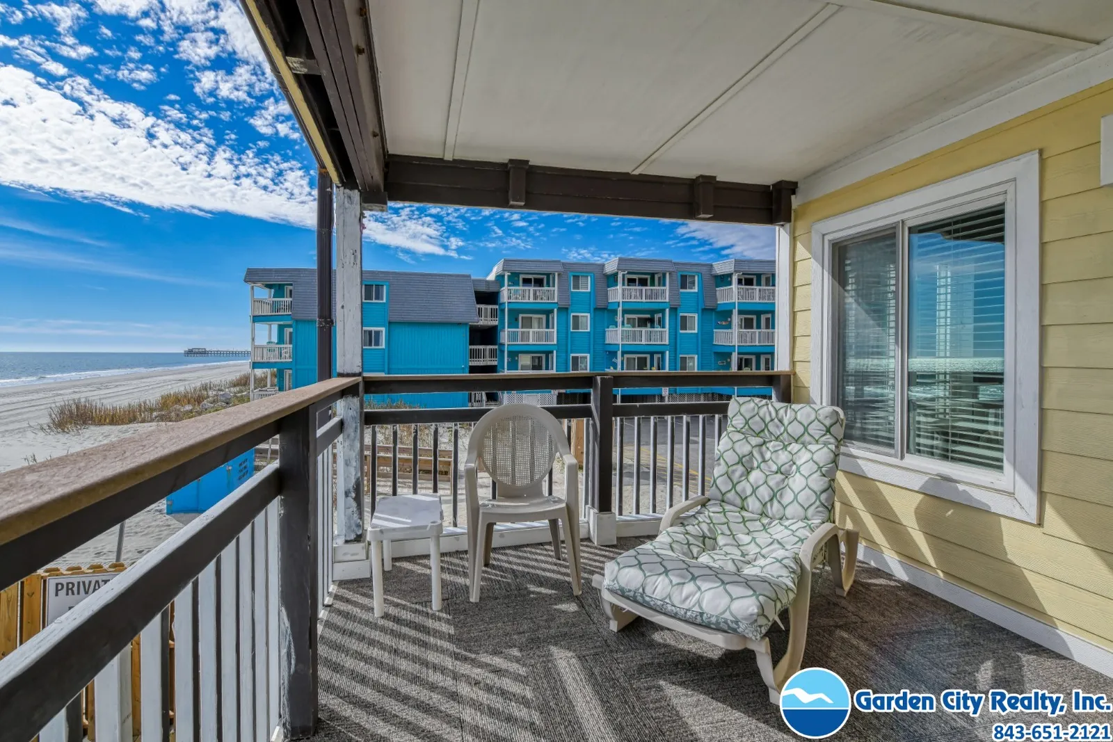 Afterdeck 104 photo 4