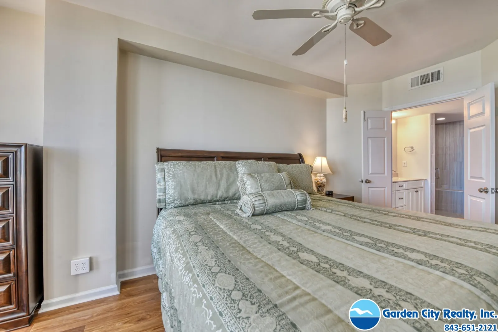 One Ocean Place 1207 photo 17