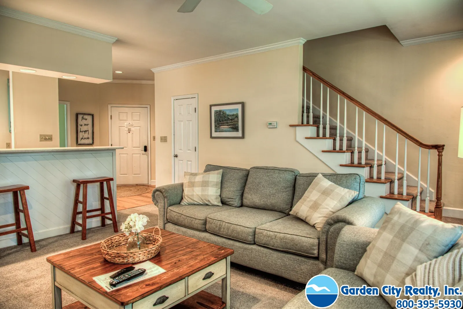 Cozy Coastal Cottage photo 9