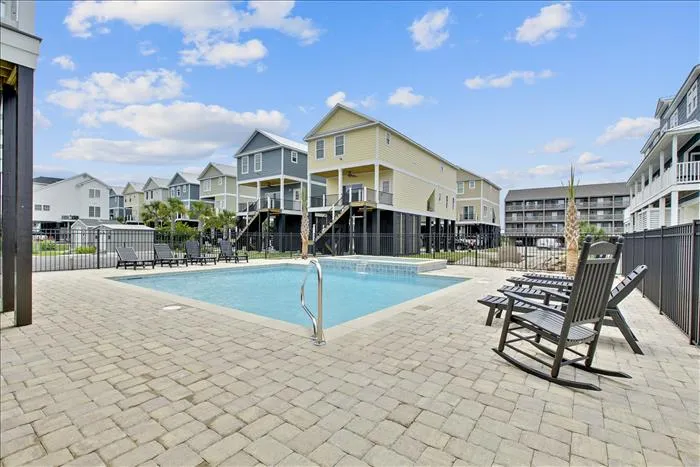Marlie's Retreat, 121 Yaupon Ave Garden City, SC 29576 photo 7