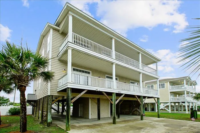 Royal Reef 1864 S. Waccamaw Dr. Garden City, SC 29576 photo 2