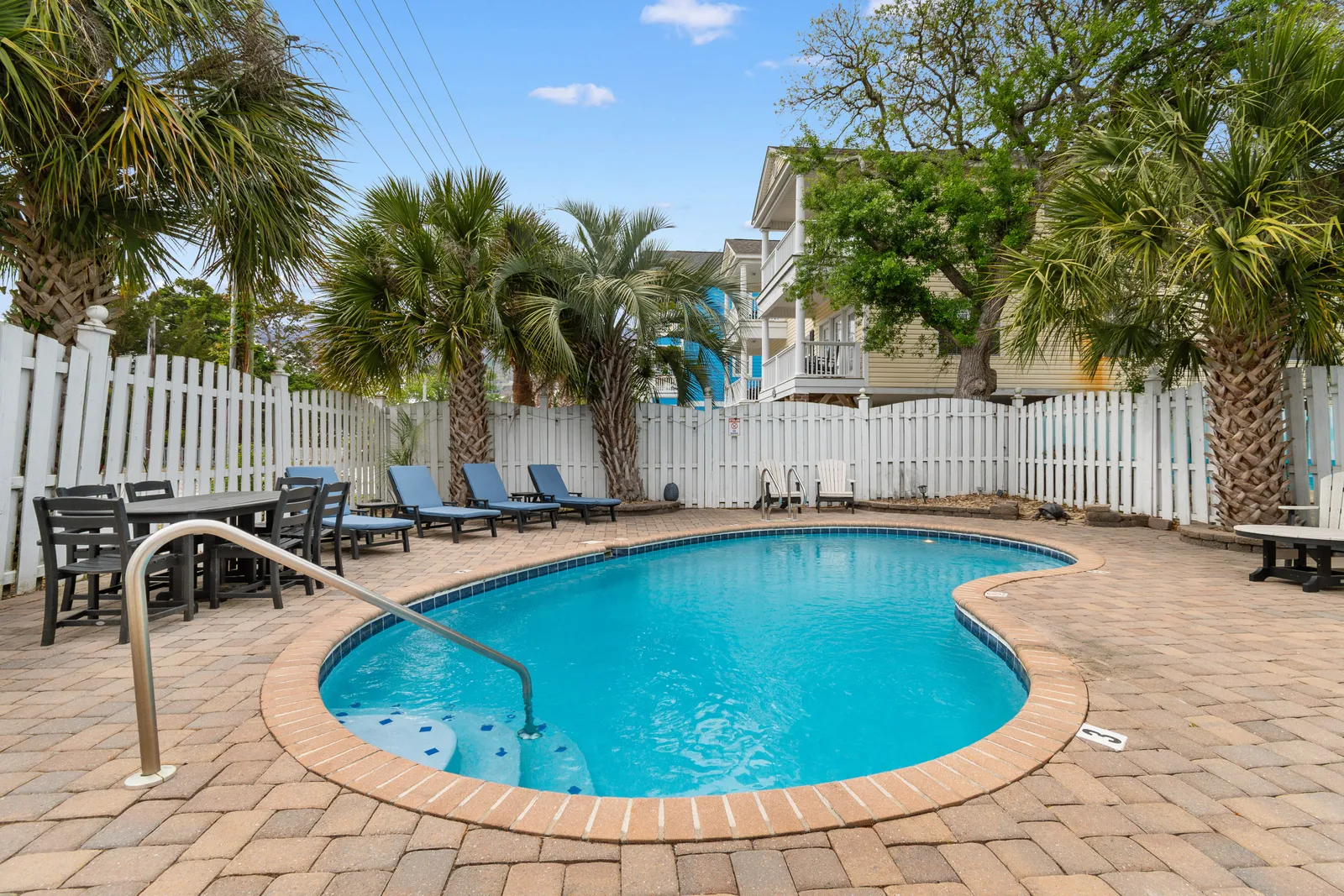 Mahalo House photo 10