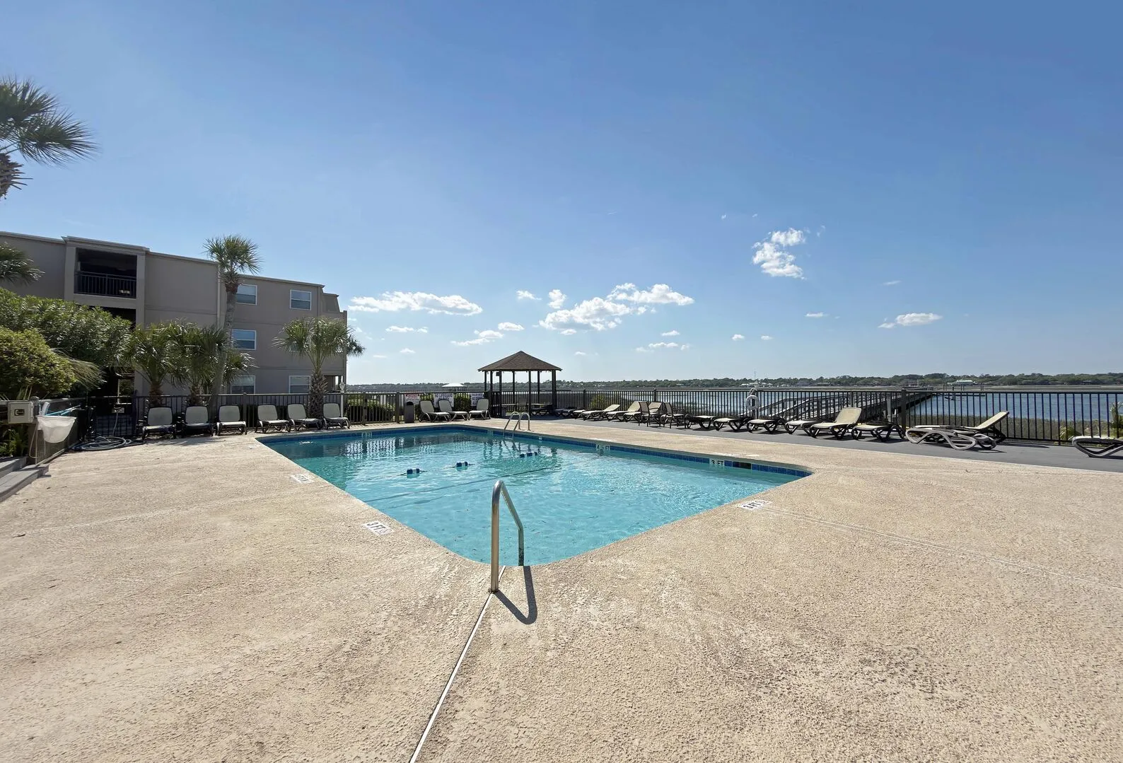Inlet Pointe 20 photo 22