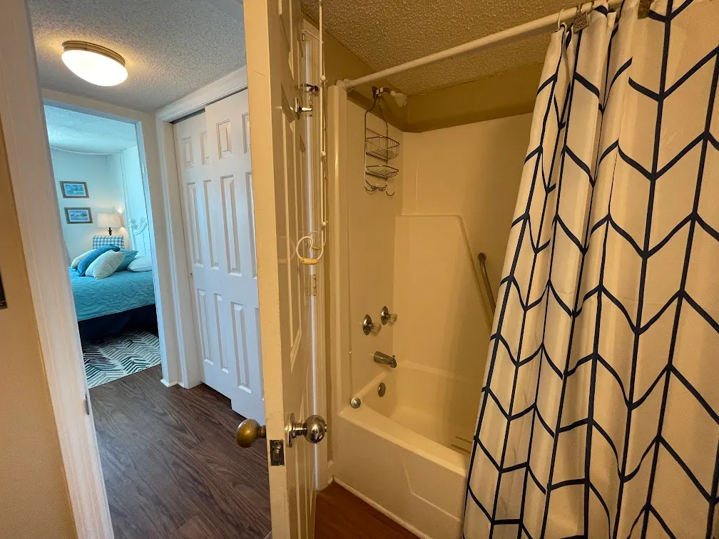 Horizon East 704 photo 17