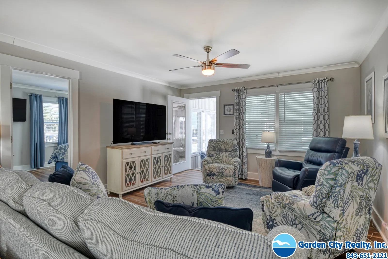 D-D's Beach House photo 10