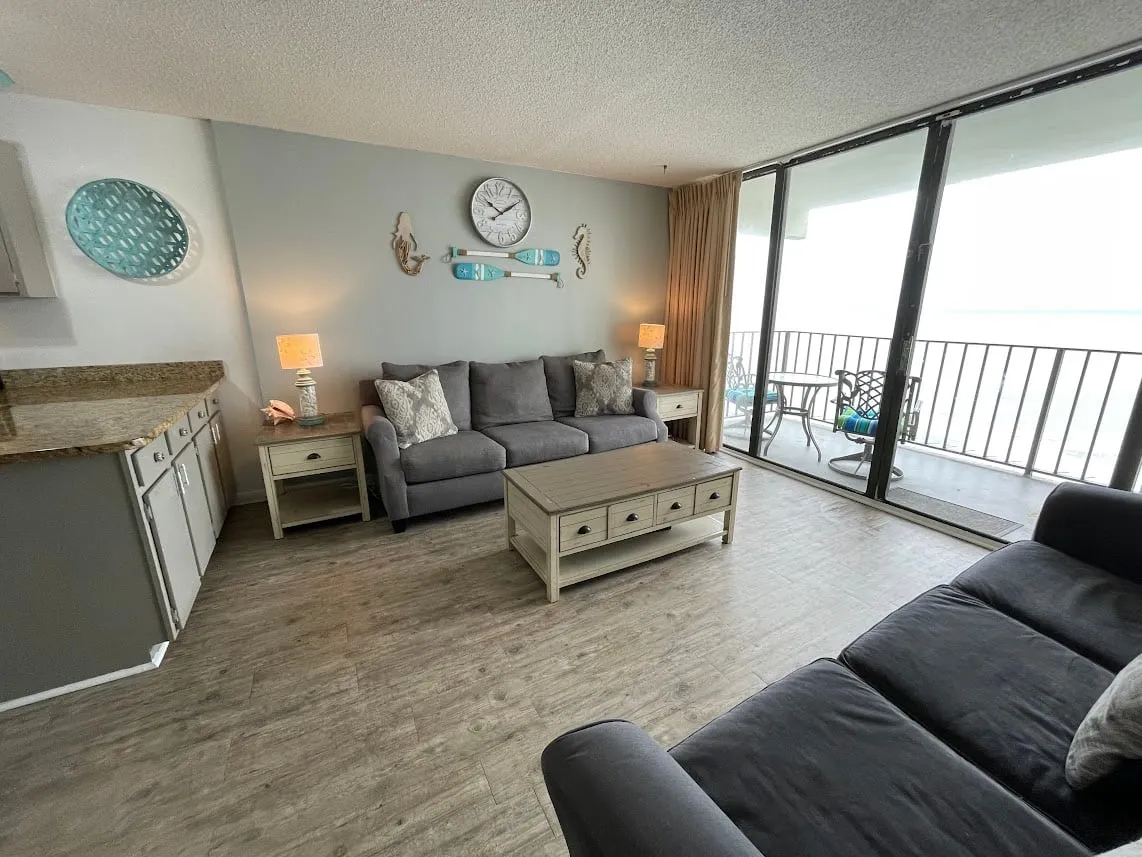 Royal Garden Resort 605 photo 8