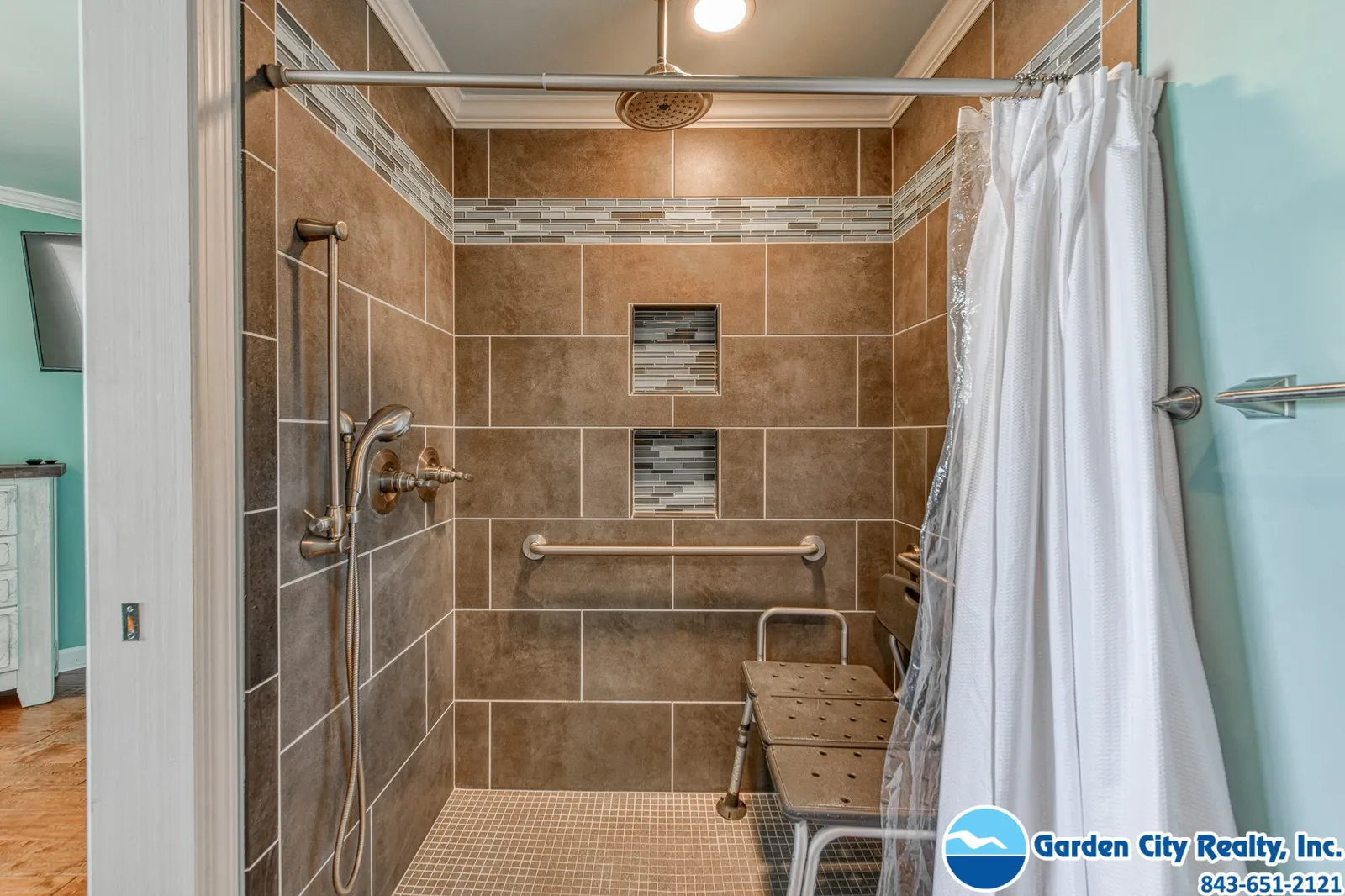 Surf Master 204 photo 22
