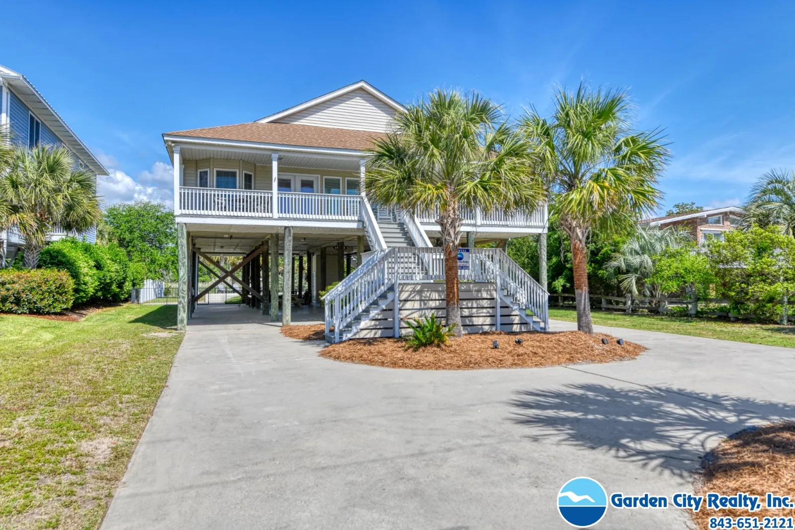 Lollipops Beach House photo 2