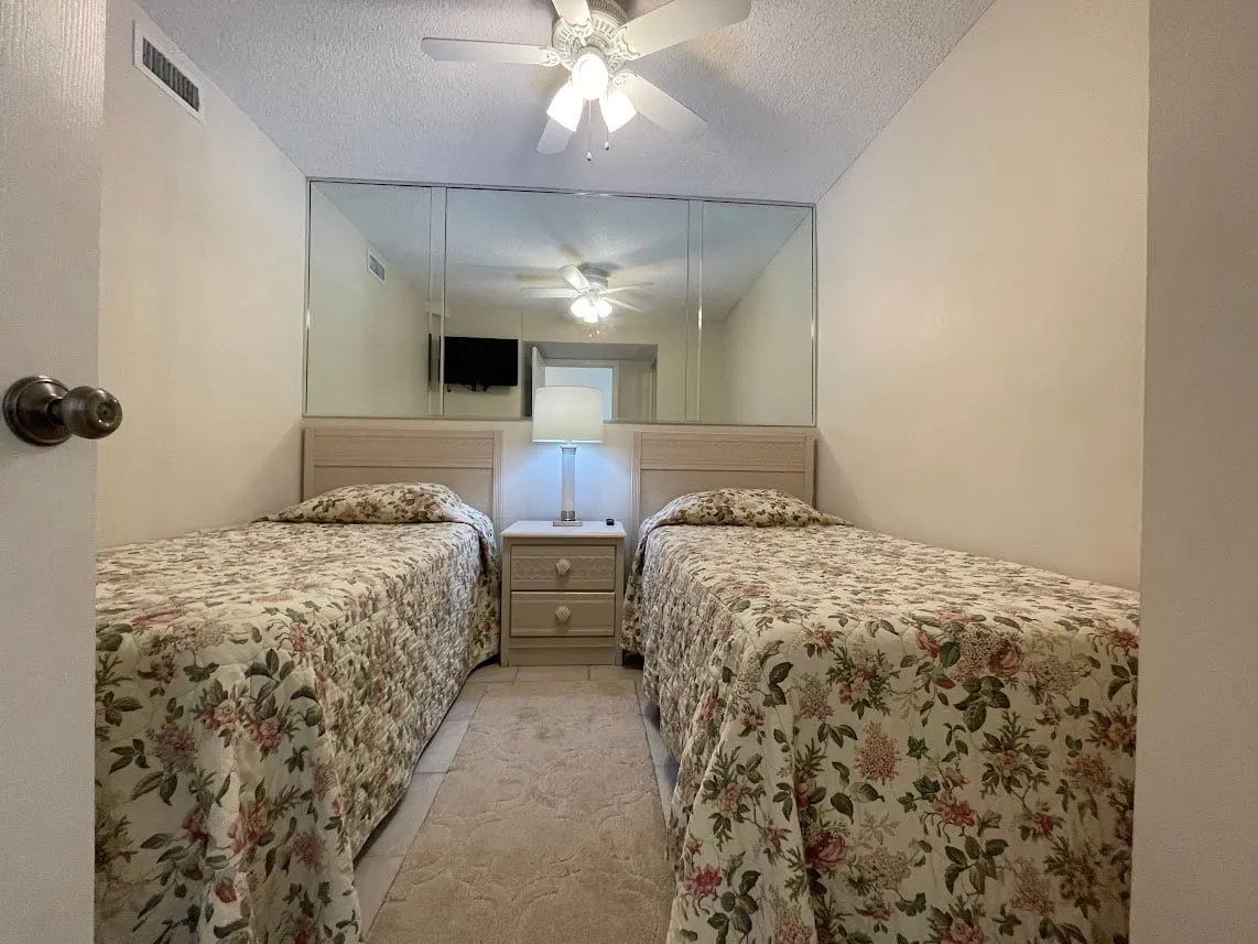 Royal Garden Resort 710 photo 16