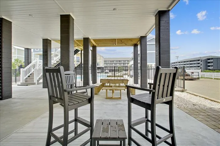 Marlie's Retreat, 121 Yaupon Ave Garden City, SC 29576 photo 9