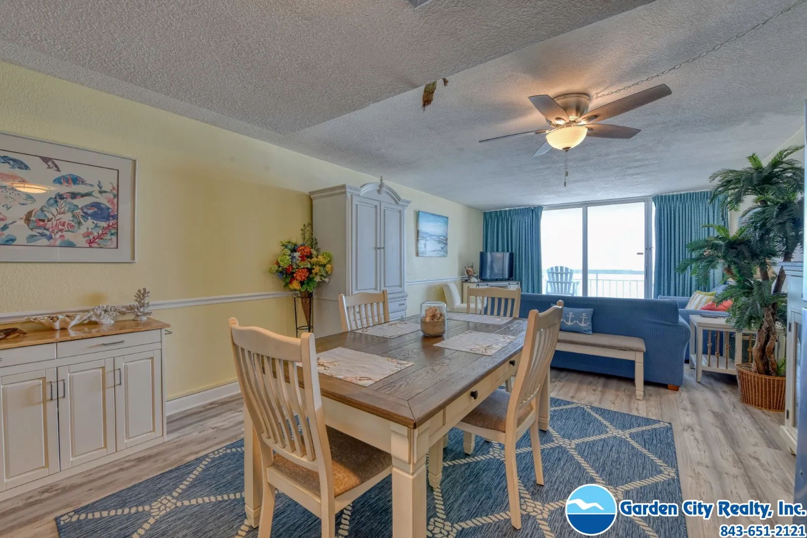 Water's Edge 708 photo 9