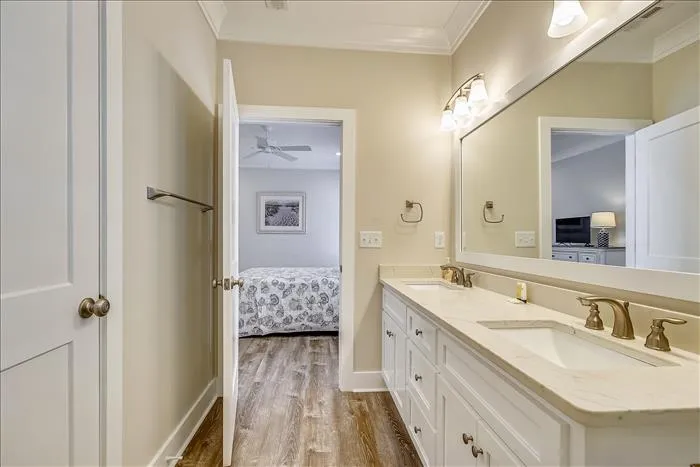 Marlie's Retreat, 121 Yaupon Ave Garden City, SC 29576 photo 21
