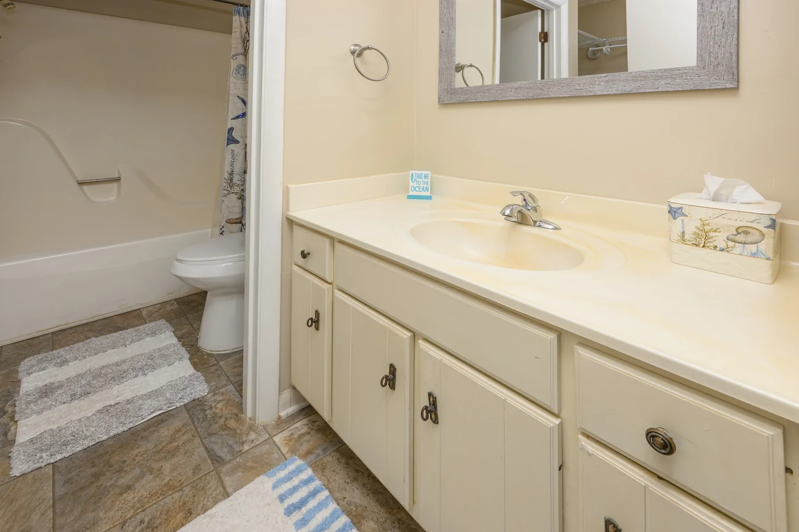 Sea Grove 202 photo 14