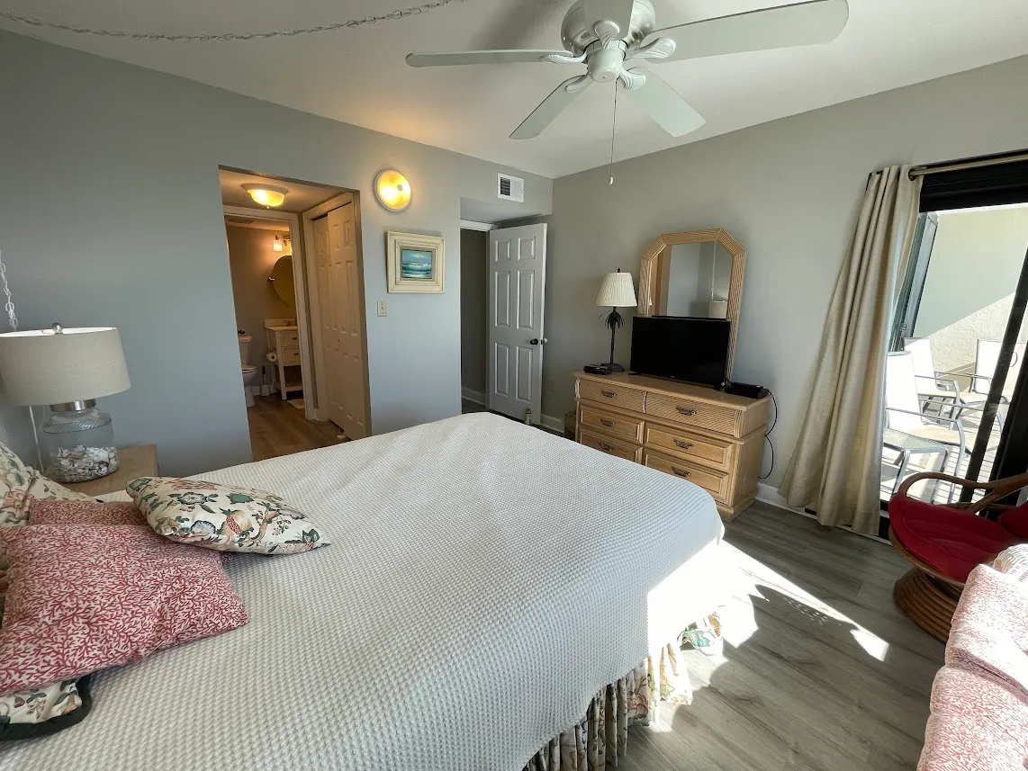 Horizon East 703 photo 18