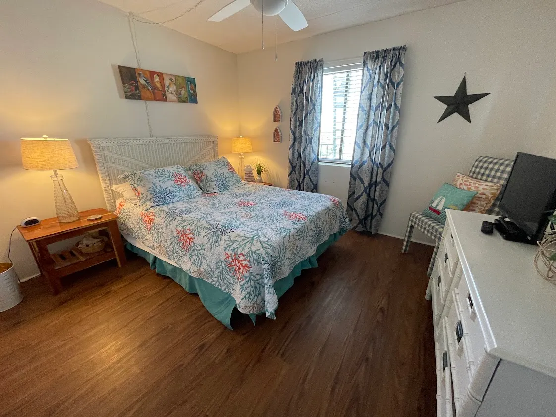 Horizon East 704 photo 19