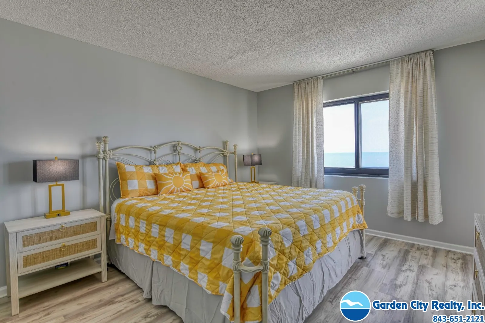 Horizon East 602 photo 18