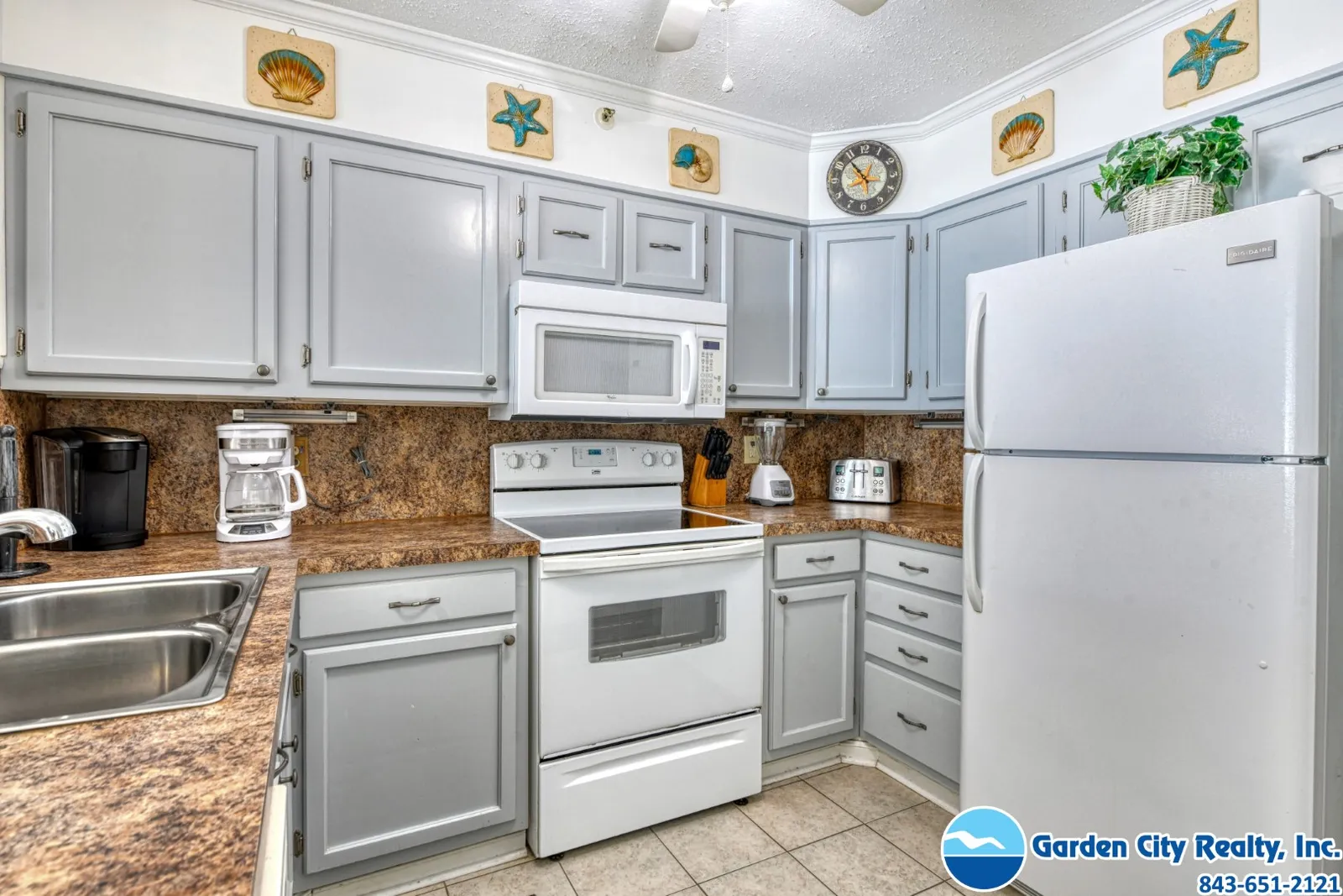 Beach House 212 photo 18
