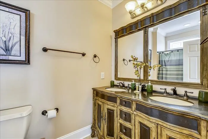 Royal Jewel 1779 S. Waccamaw Drive Garden City, SC 29576 photo 18