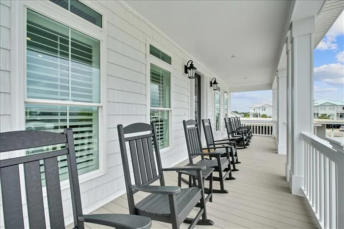 Marlie's Retreat, 121 Yaupon Ave Garden City, SC 29576 photo 12