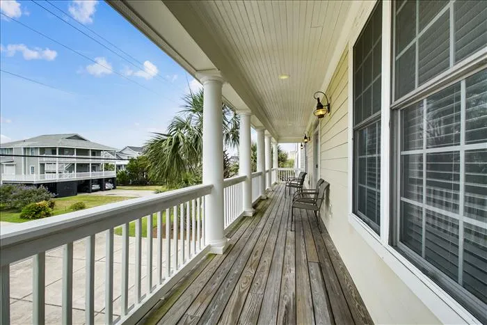 Royal Jewel 1779 S. Waccamaw Drive Garden City, SC 29576 photo 6