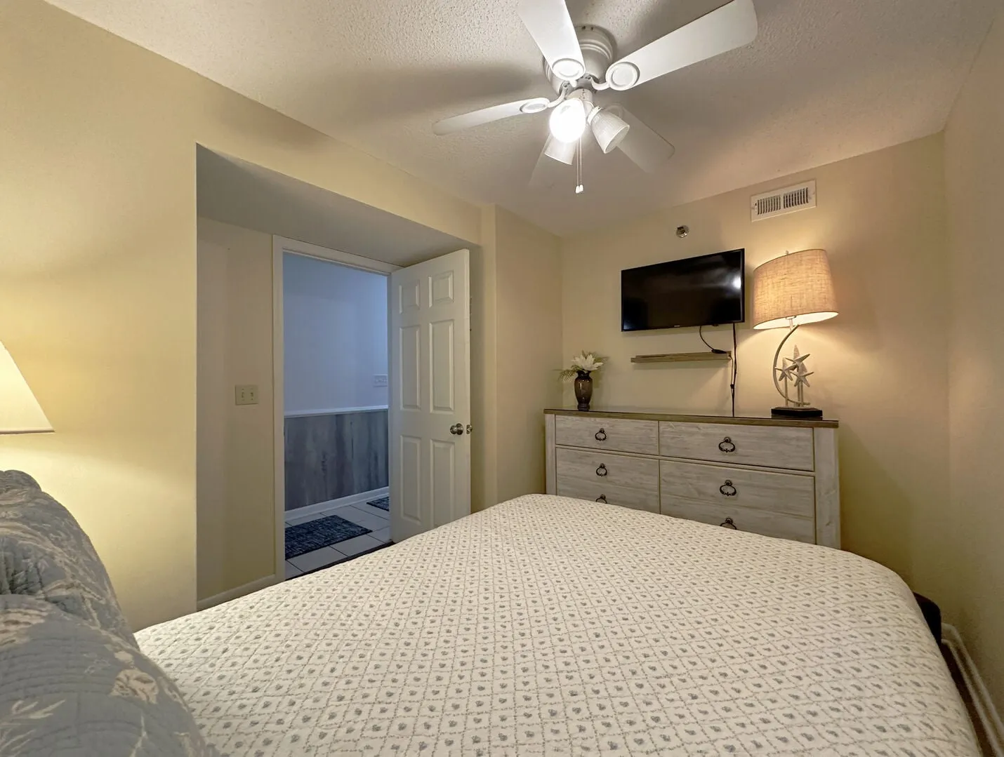 Royal Garden Resort 811 photo 23