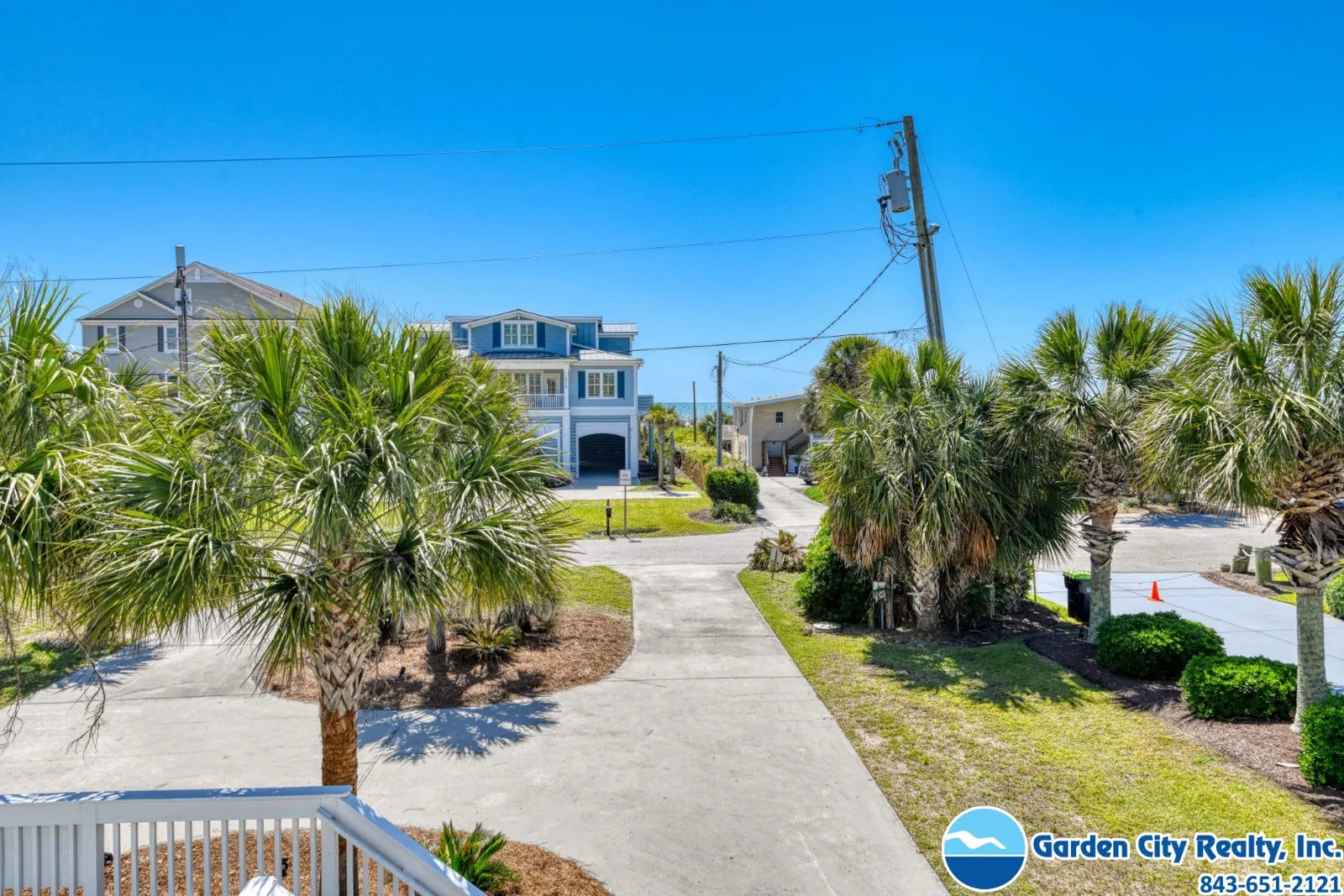 Lollipops Beach House photo 17