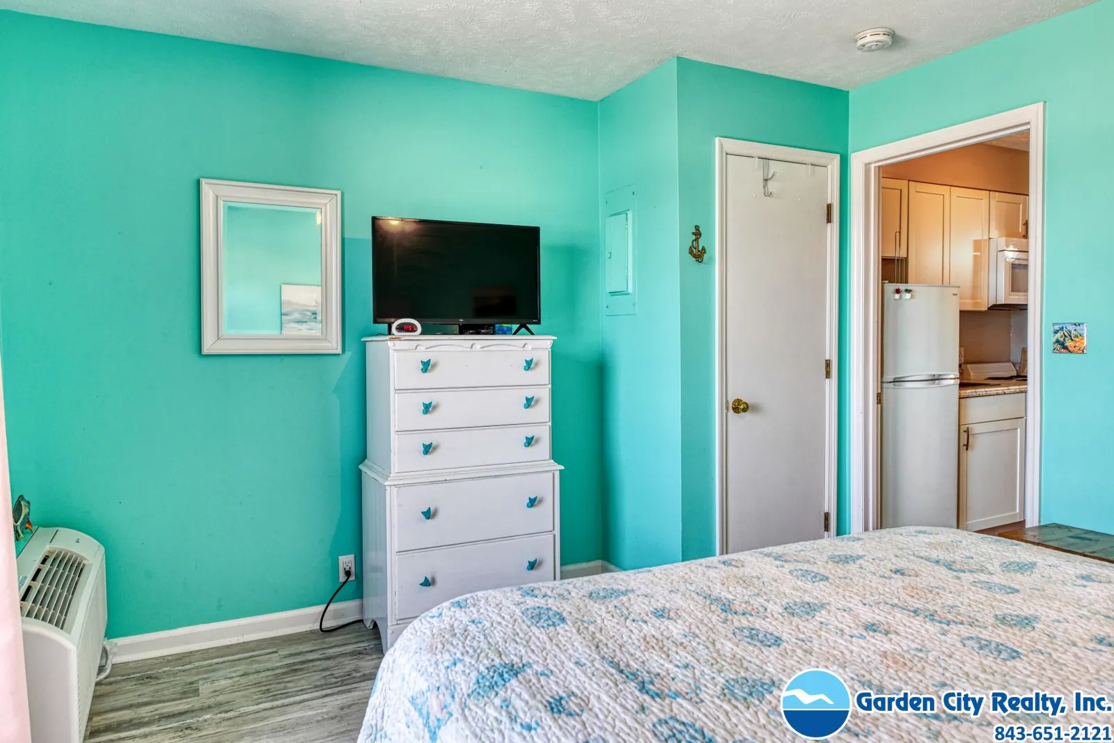 Garden City Guest House 108 photo 16